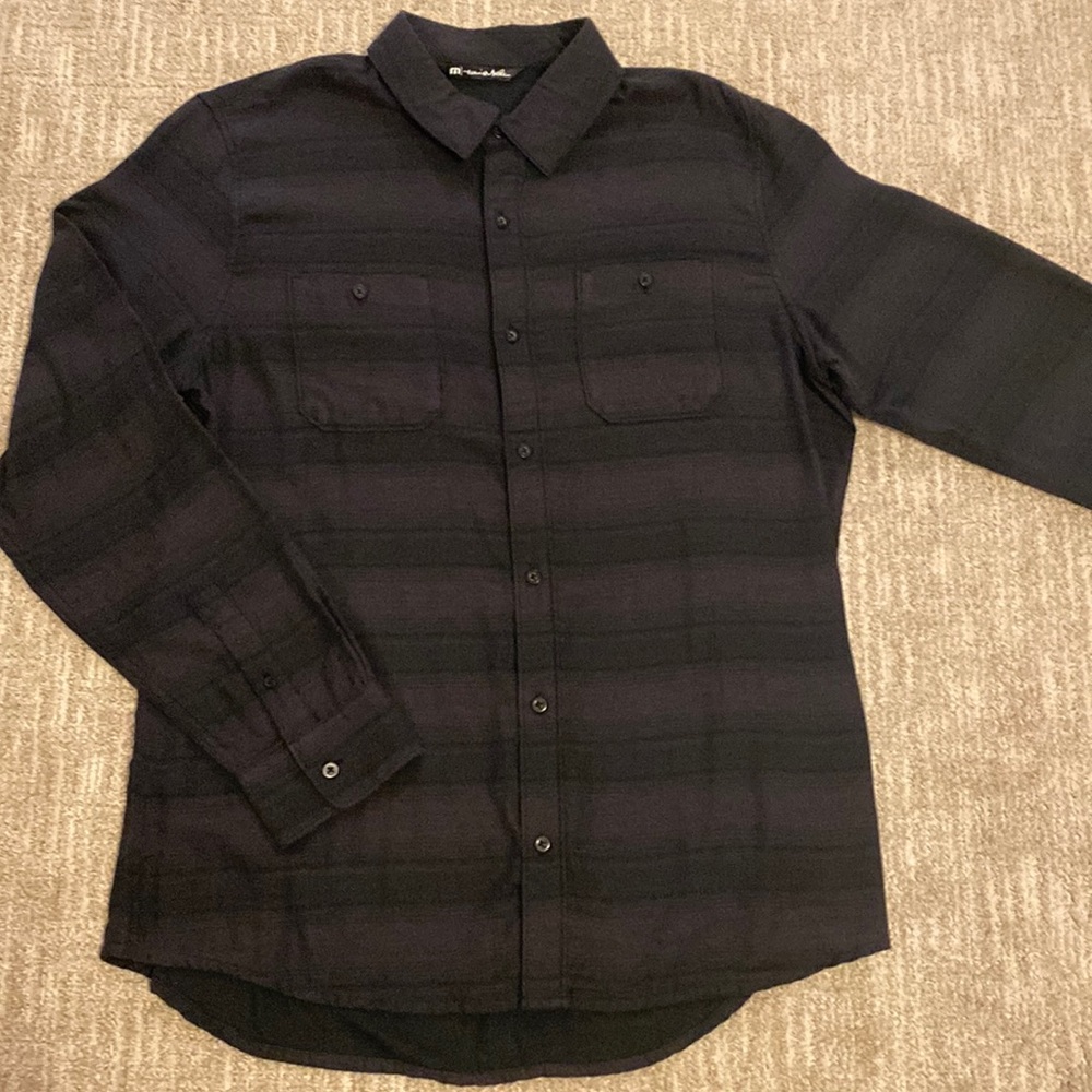 Travis Mathew buttondown sz large